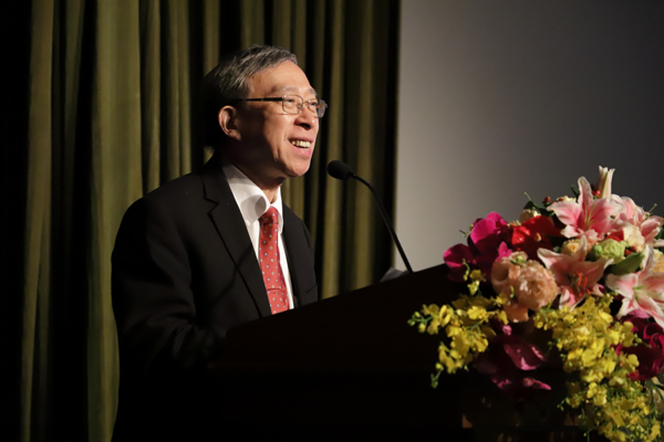 原上海博物馆馆长陈燮君发言.jpg