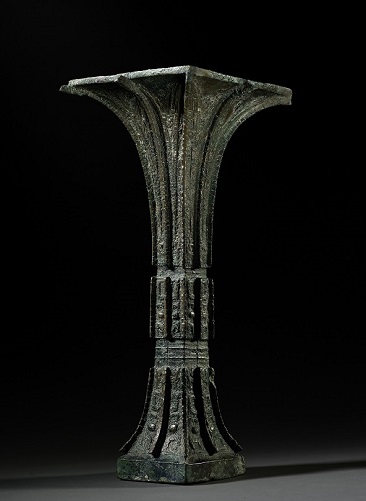 1526017519336054152.jpg 兽面纹方觚 1.jpg