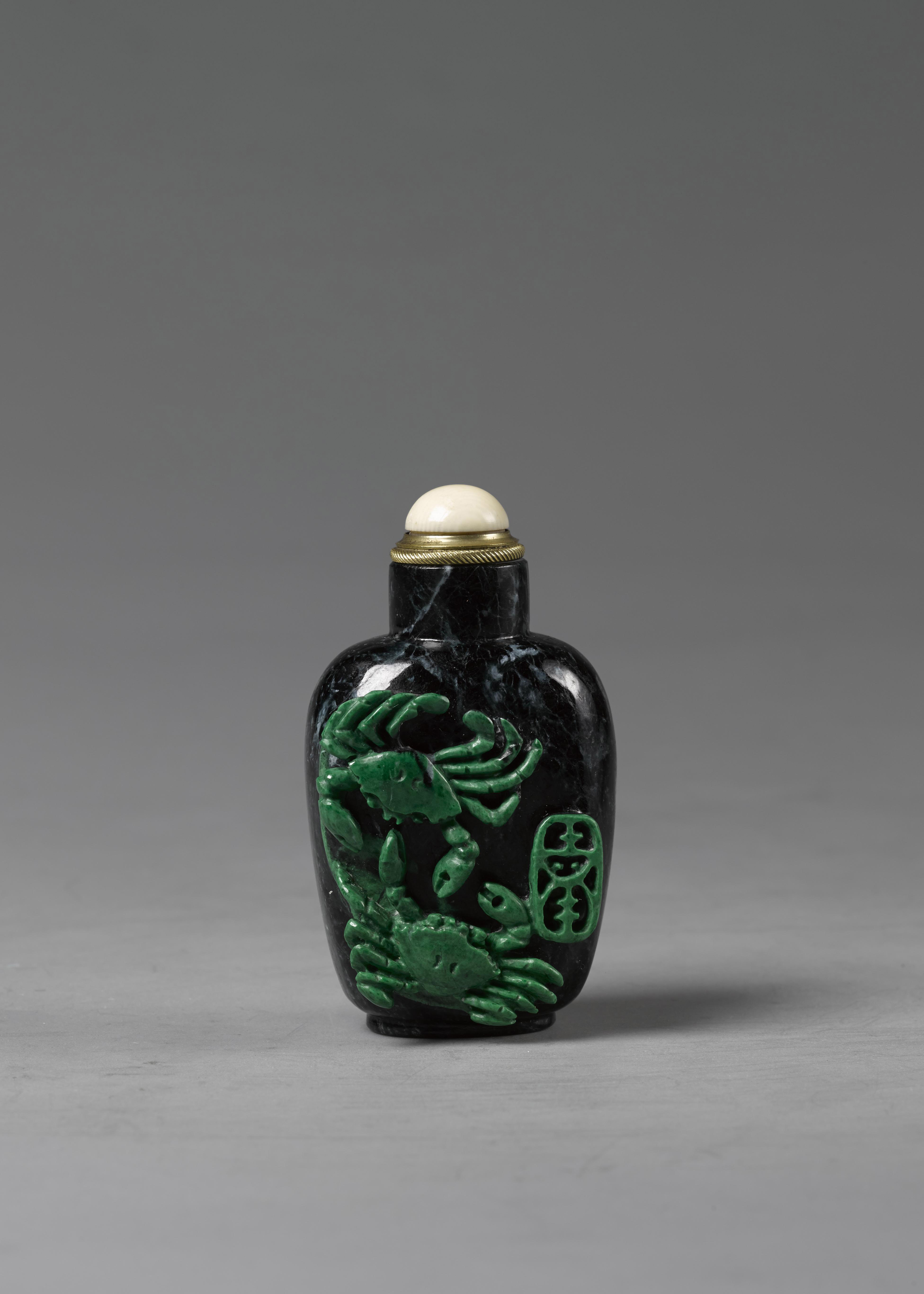 雕刻 鼻煙壺 鼻煙壺- 艺术品- Feng Chun Ma